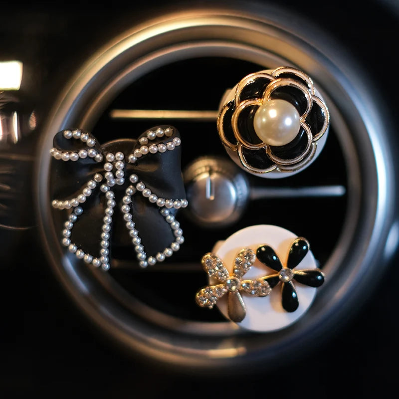 1 set Diamond Bow Flower Air Freshener Car Outlet Aromatherapy Clip Car Perfume Solid Diffuser Decoration Clips Auto Accessories