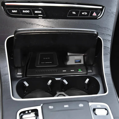 Wireless Charger For Mercedes Benz W205 C43 C63 AMG GLC43 GLC63 X253 C /GLC-Class Mobile Phone USB Charging Pad Accessories