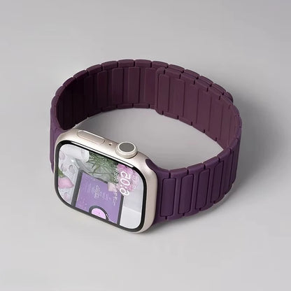 Silicone Strap for Apple Watch 46mm 42mm 49mm 45mm 41mm 44mm 40mm Magnetic Band for IWatch Ultra 2 Series 10 9 8 7 6 SE 5 4 3