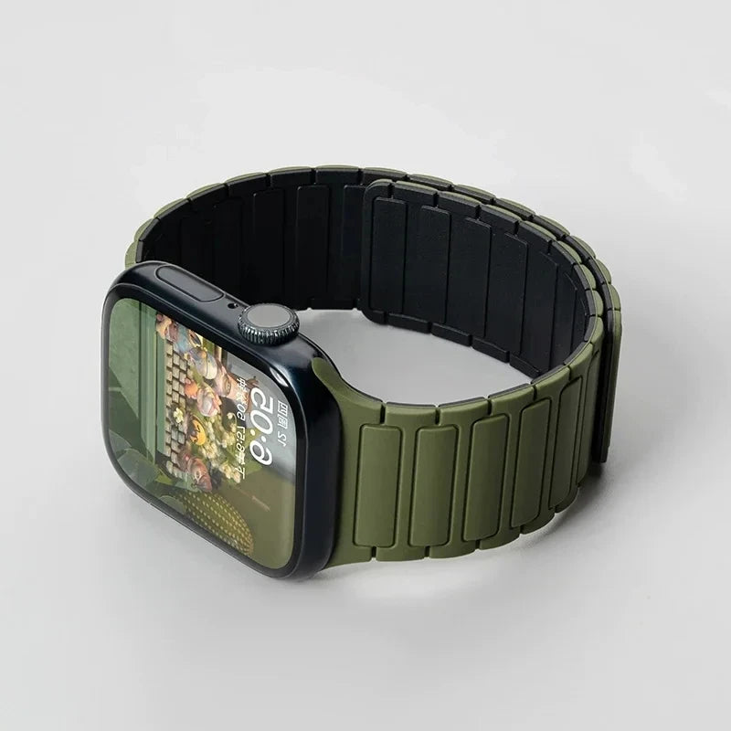 Silicone Strap for Apple Watch 46mm 42mm 49mm 45mm 41mm 44mm 40mm Magnetic Band for IWatch Ultra 2 Series 10 9 8 7 6 SE 5 4 3