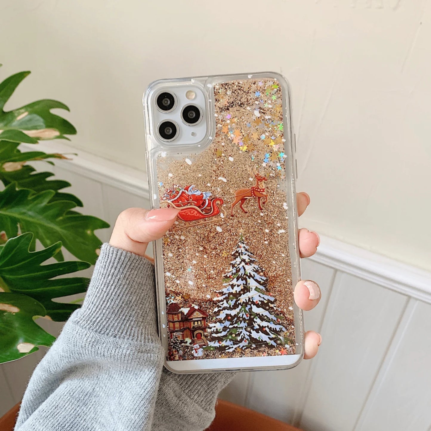 Christmas Liquid Dynamic Quicksand Glitter Phone Case For 16 Pro 15 Pro Max 3D Bling TPU Silicone Shockproof Cover