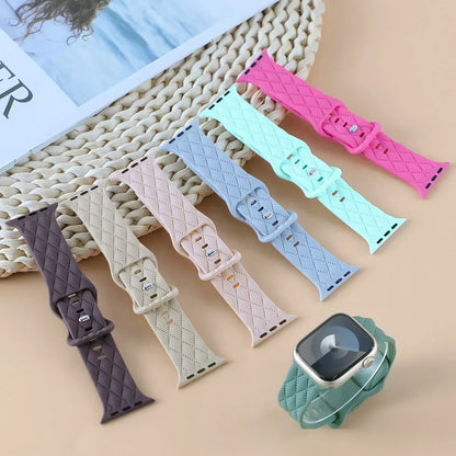 Engraved Silicone strap For Apple Watch Band 42mm 44mm 45mm 41mm 49mm 40mm bracelet correa iwatch Series 8 9 SE 7 6 5 4 3 Ultra