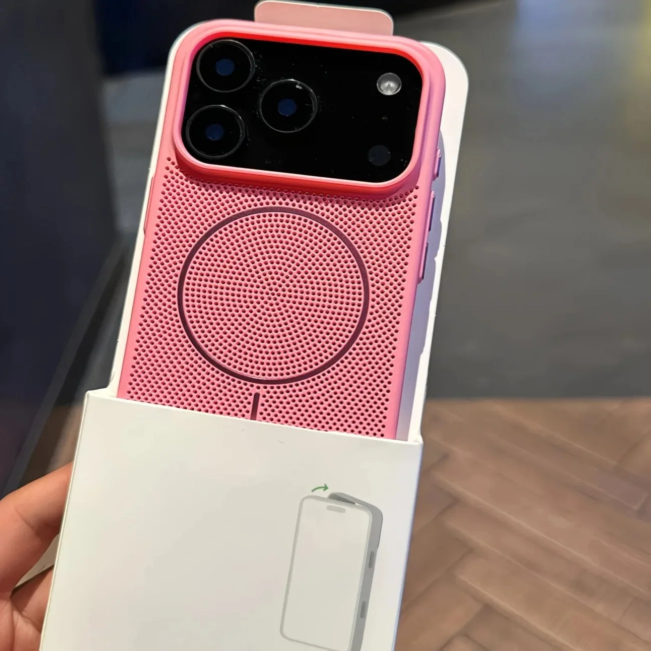 Luxury Heat Dissipation Breathable Cooling Hard Case For iPhone 17Air 17 16 15 14 13 12 11 Pro Max Plus Magnetic Charging Cover