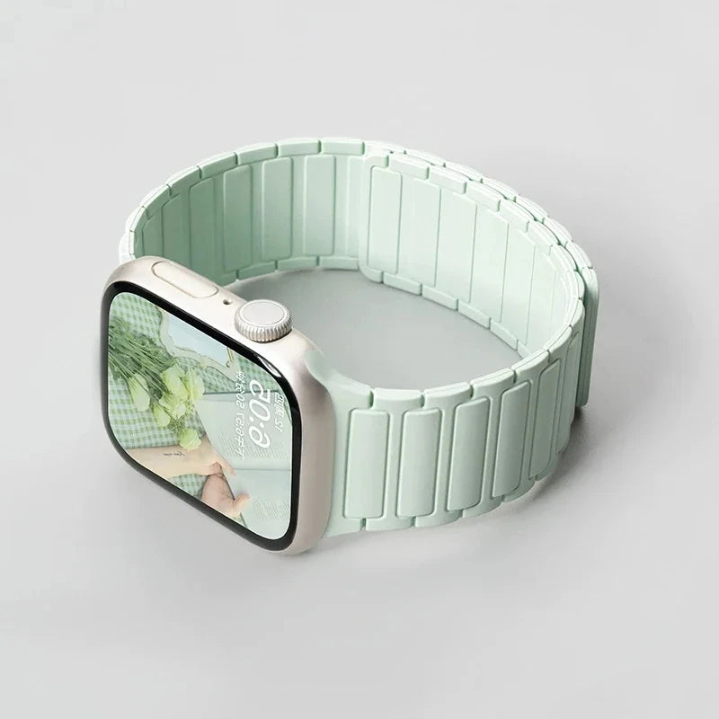 Silicone Strap for Apple Watch 46mm 42mm 49mm 45mm 41mm 44mm 40mm Magnetic Band for IWatch Ultra 2 Series 10 9 8 7 6 SE 5 4 3