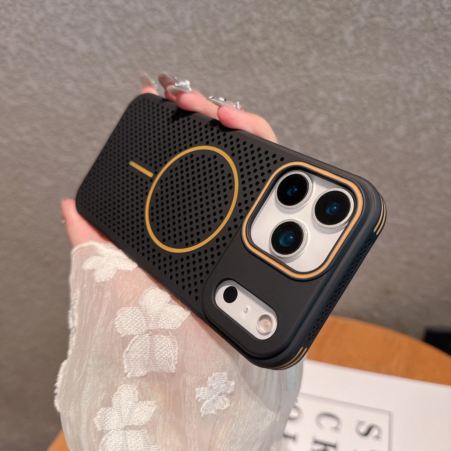 Colorful Cooling Heat Dissipation Phone Case For iPhone 17 Pro 17 16 15 14 13 12 11 Pro Max Plus Breathable Magnetic Back Cover