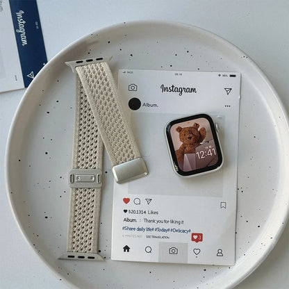 Nylon Magnetic Band for Apple Watch 45mm 41mm 44 40mm Series 10 46mm 42mm Soft Bracelet for IWatch Ultra 49mm 9 7 8 6 5 4 Strap