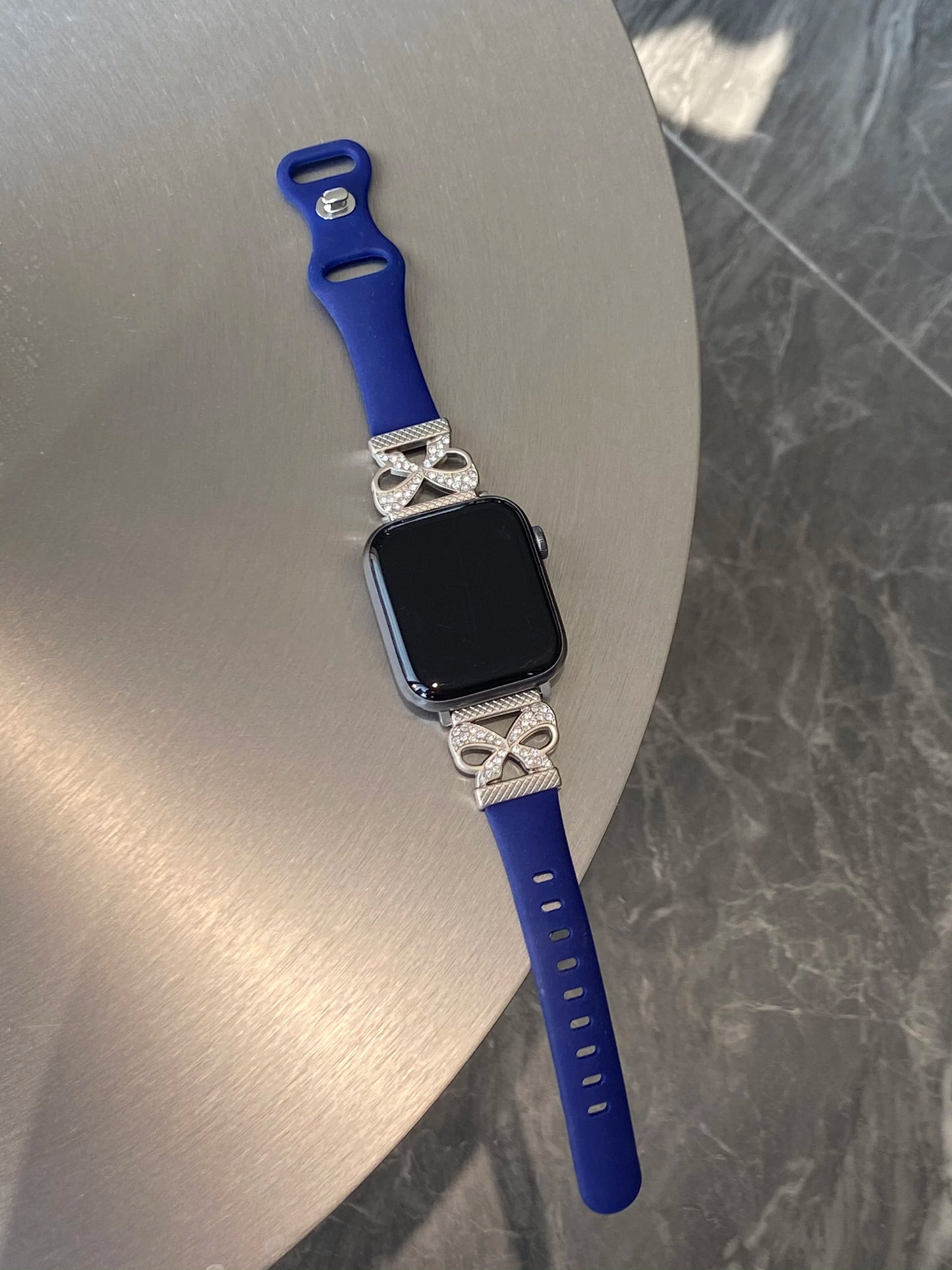 Luxury Diamond Bowknot Silicone Strap For Apple Watch S10 9 8 7 6 SE 5 4 3 46/45/44/42/41/40/38mm IWatch Ultra 2 49mm