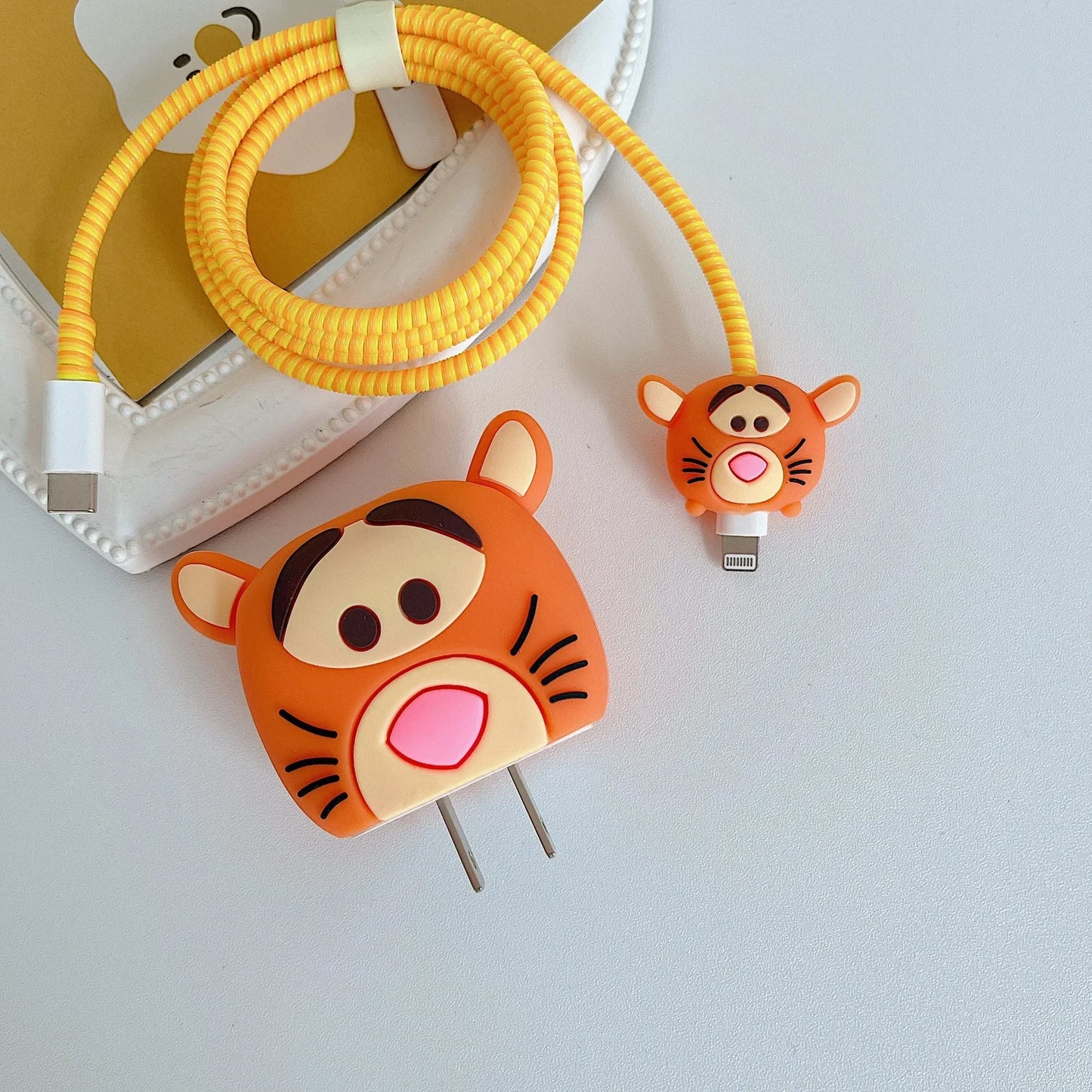 4Pcs/set Cable Protector for iPhone / iPad 18W/20W Charger Protection Cute Cartoon Protector Spring Cable Winder Accessories