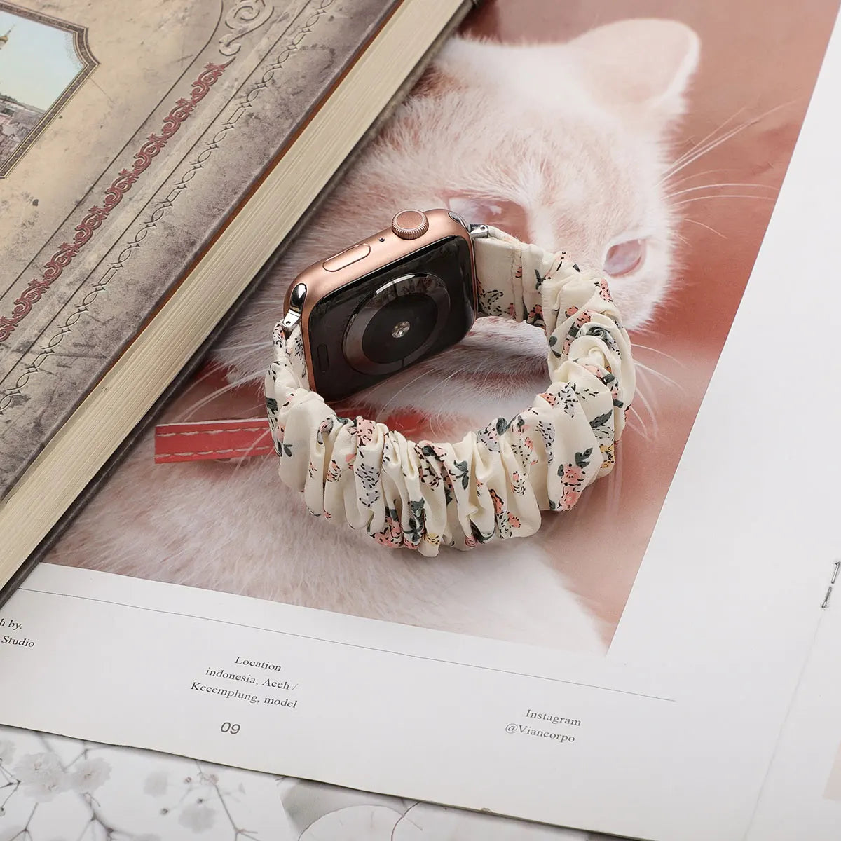 Scrunchie Compatible For Apple Watch Band 49mm 40mm 41mm 38/42mm 44mm 45mm Cute Printed Elastic For iWatch Series 9 8 7 6 5 3 SE