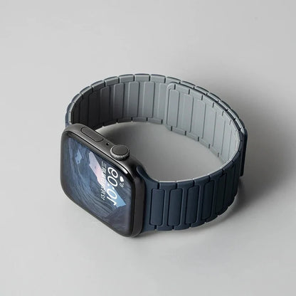 Silicone Strap for Apple Watch 46mm 42mm 49mm 45mm 41mm 44mm 40mm Magnetic Band for IWatch Ultra 2 Series 10 9 8 7 6 SE 5 4 3