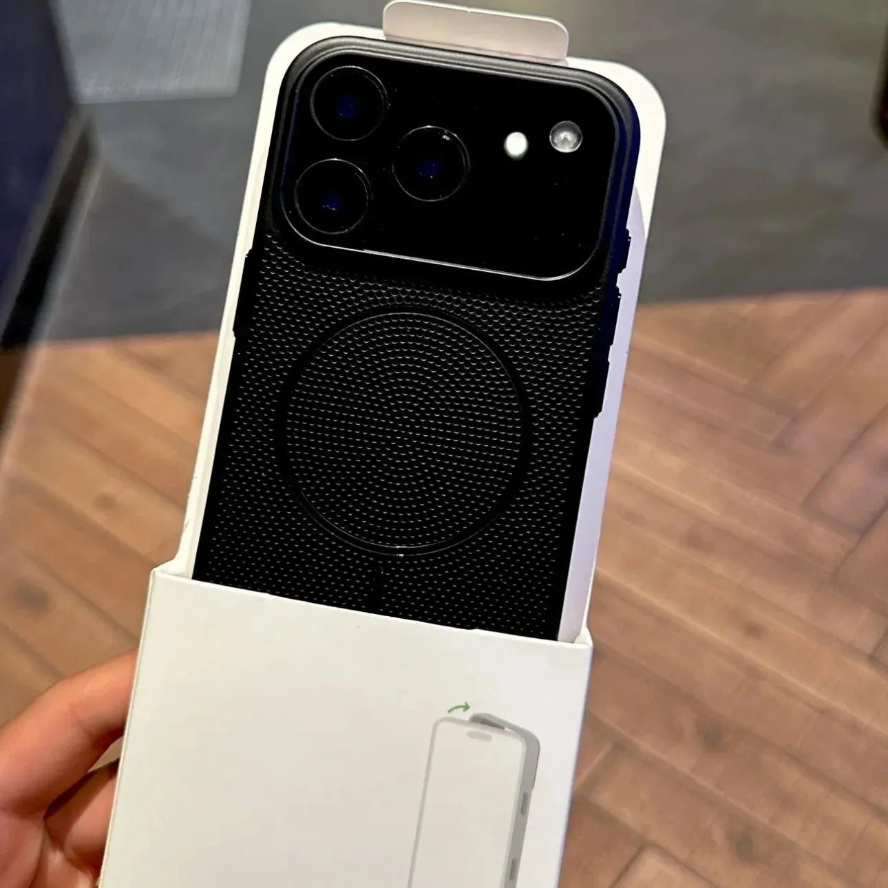 Luxury Heat Dissipation Breathable Cooling Hard Case For iPhone 17Air 17 16 15 14 13 12 11 Pro Max Plus Magnetic Charging Cover