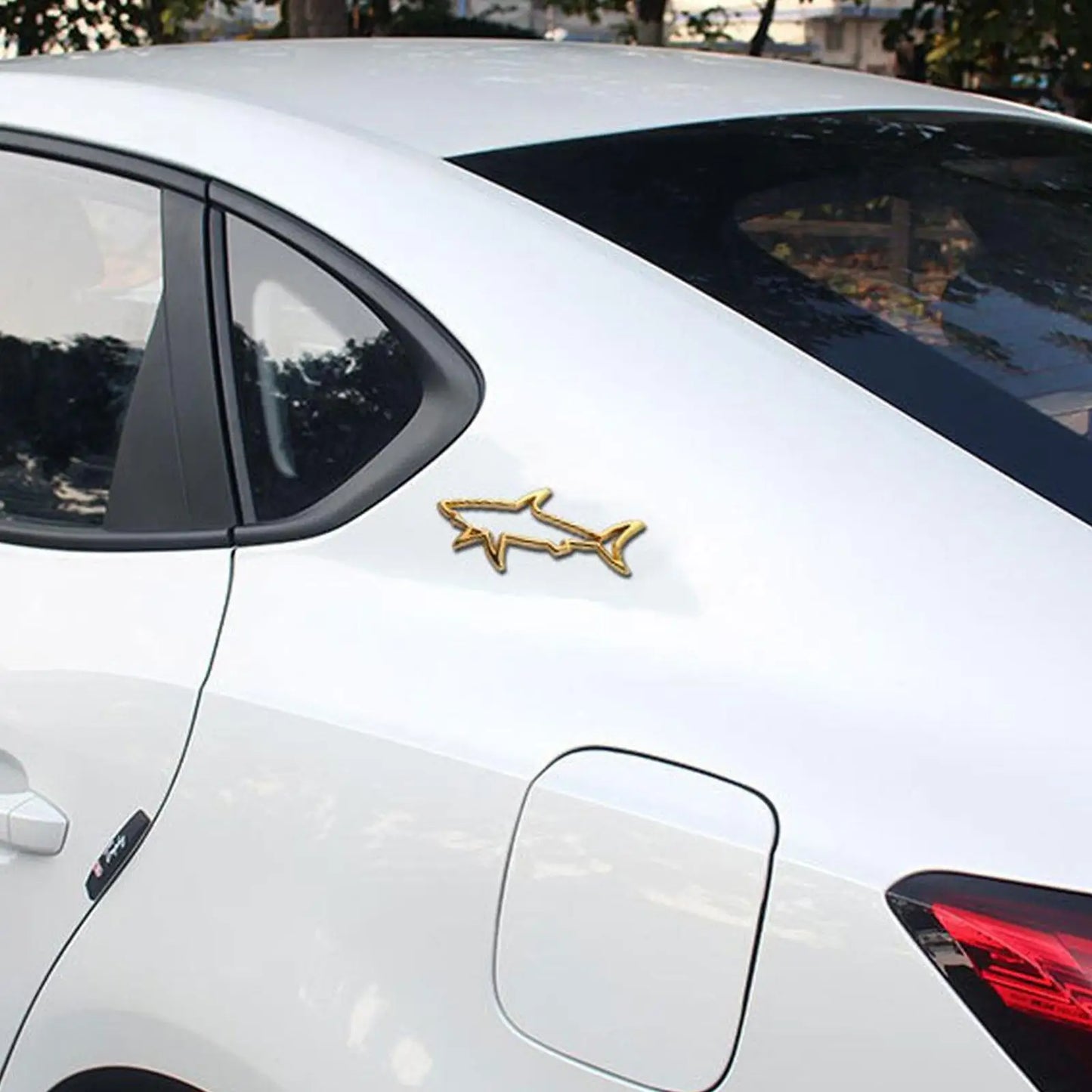 3D Metal Car Styling Sticker Hollow Shark Emblem Badge Decals Automobiles Motorcycle Car Label Scratch Sticker Universal